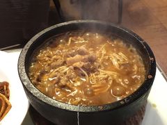 -新大咀港式茶餐厅(宝山万达店)