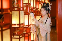 -支流映画摄影·汉服妆造跟拍(本宫来了银泰店)
