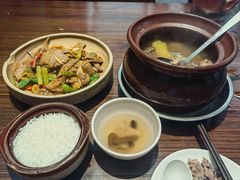 -民间瓦缸煨汤館(嵩山路店)