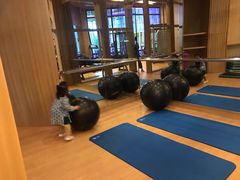 -上海滴水湖皇冠假日酒店