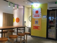 大堂-麦当劳(普陀香溢花城店)