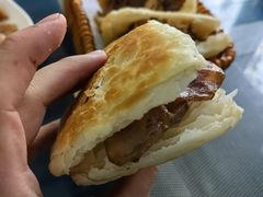 -李春秋驴肉火烧总店