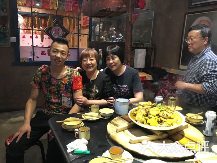 百一大地锅(鸿翔路新店)图片 - 第2张