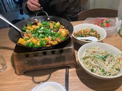 酸菜肥肠-聚鑫朋酸菜肥肠(文艺路口店)