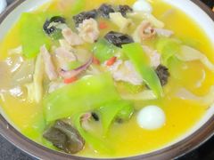 -嫩芽·重庆菜馆(十八梯露台观景店)