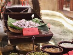 -老滇山寨•云南特色菜•地方菜•民族风情歌舞表演(金碧店)