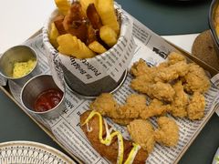 -露露家咖啡店