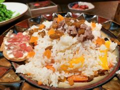 金桃手抓饭-丝路金桃·新疆菜(徐汇店)