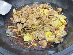 -边江铁锅炖鱼(振八街店)
