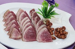 Shagiang White-Cut Fresh Pork Trotter