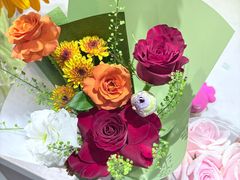 -何兮花店·气球派对鲜花店(马桥银春路万科城店)