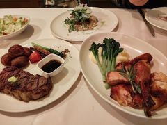 -WOLFGANG PUCK KITCHEN & BAR(迪士尼小镇店)