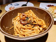 开洋葱油拌面-老船坞水上餐厅(亚洲大酒店  东四十条店)