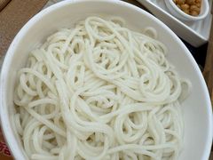 -花馬肆.云南过桥米线(汉神购物广场现场熬汤店)