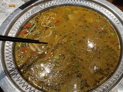 -有红鸡毛店·川菜(建设路店)