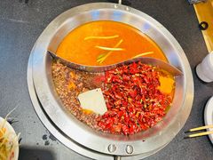 -沸炉重庆老火锅(军事博物馆店)