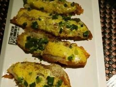 -HIHE Bistro·Oyster Bar(华熙live店)