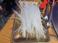 -山河屯铁锅炖(绥望路店)