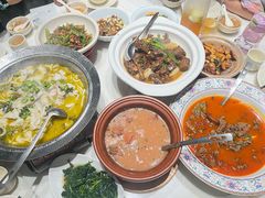 -楚山晓·湖北菜(武汉光谷K11店)