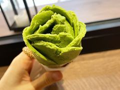 -潮一不贰·法式甜品·生日蛋糕·西式简餐(外滩店)