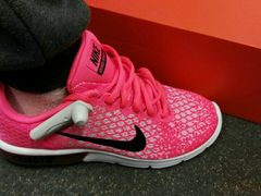 -NIKE上海青浦换季优惠店