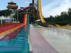 -四季贵州·山地温泉水世界