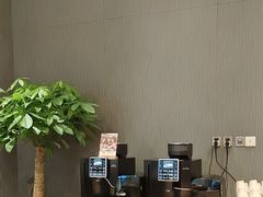 -筠咖啡西餐厅(上海国展宝龙丽筠酒店)