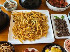 -莲餐厅·湖北菜·潜江小龙虾店(愚园路店)