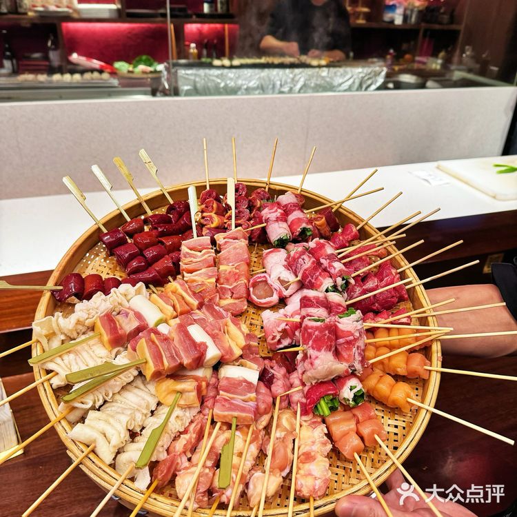 经常请吃饭的漂亮姐姐～