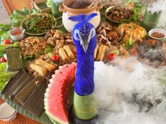 -曼斗傣味江景花园餐厅