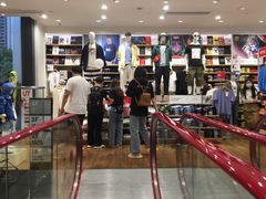 -优衣库(深圳万象天地旗舰店)
