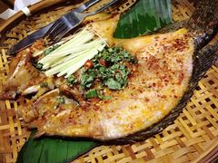 傣味香茅草烤罗非鱼-云海肴·汽锅鸡·云南菜(天津国金汇店)