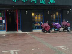 -小小河边鱼(天润城店)