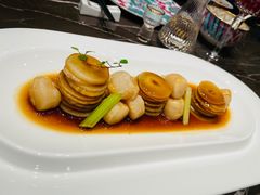 -海派悦庭·海胆烧麦·新融合菜(凯德广场店)