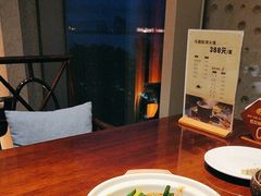 -蜈支洲岛珊瑚酒店临海阁中餐厅