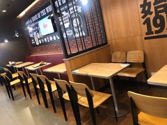 -汉堡王(下沙银泰店)
