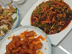 -一口猪海鲜浑锅·东北家常菜