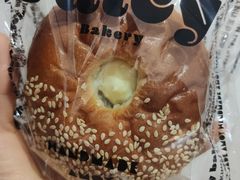 红豆芝士日式面包-Juicy Bakery(大学路店)