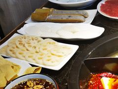 -三个四川人火锅(华联商厦店)