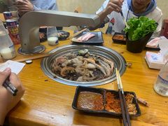 -爱客得牛排海鲜烤肉·火锅自助(春熙路黑金好店)