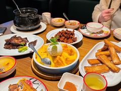 -新白鹿餐厅(滨江银泰店)