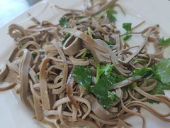 -溢心园香河肉饼总店