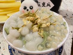 -红九格老火锅(三峡广场店)