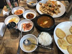 -山海珍味韩国料理(奥城店)