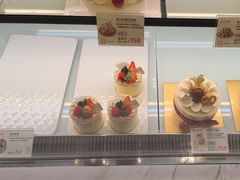-花花卷卷·鲜食蛋糕(泉屋店)