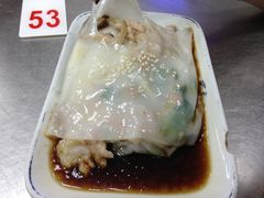 貌似是猪肉肠粉-银记肠粉店(新港西路店)