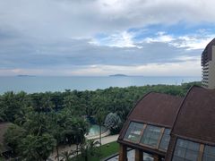 -三亚湾海居铂尔曼度假酒店