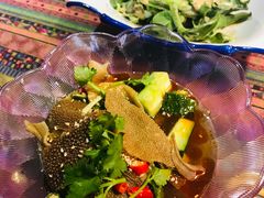 -忘忧草融合私房菜(红鼎国际店)