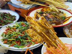 -冶建镜子·老南昌大排档·江西虾王(总店)