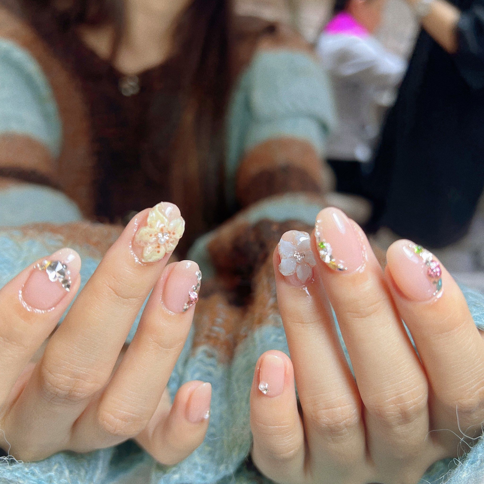 雕花美甲